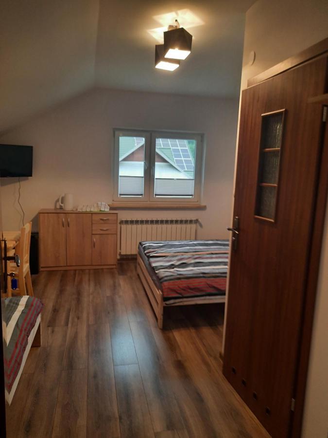 Noclegi Koziniec Bobrka ภายนอก รูปภาพ