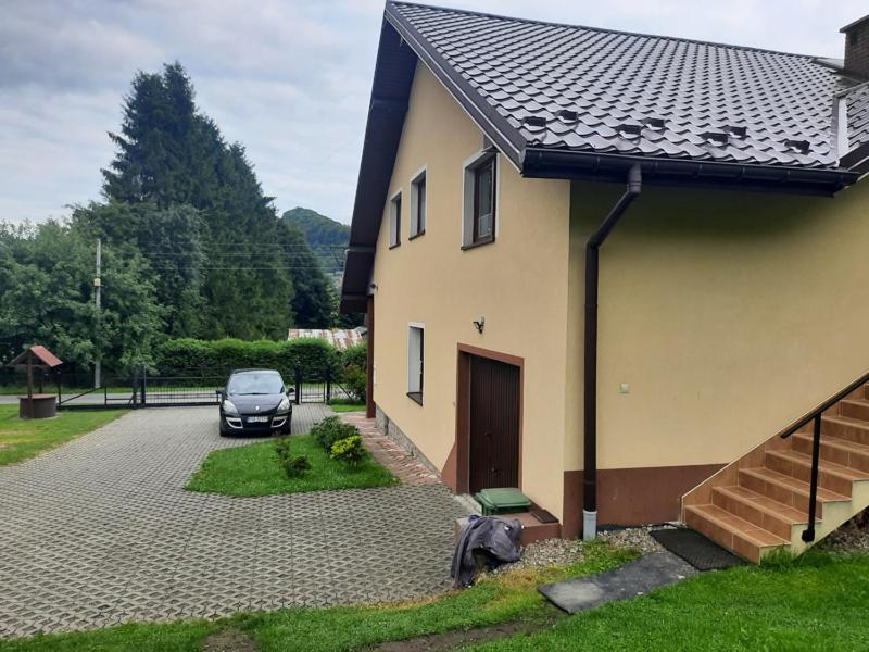 Noclegi Koziniec Bobrka ภายนอก รูปภาพ