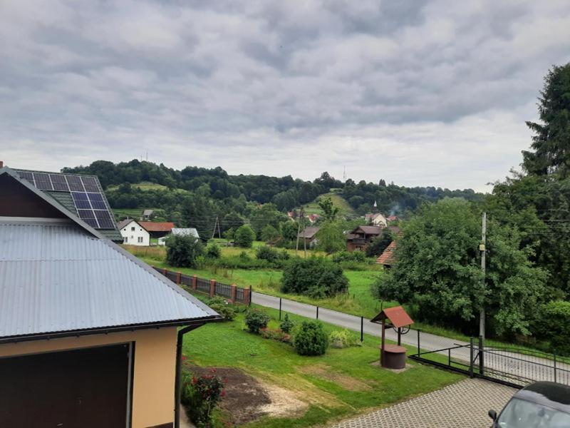 Noclegi Koziniec Bobrka ภายนอก รูปภาพ
